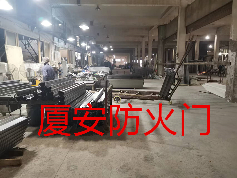 重慶生產(chǎn)鋼質防火門公司.jpg